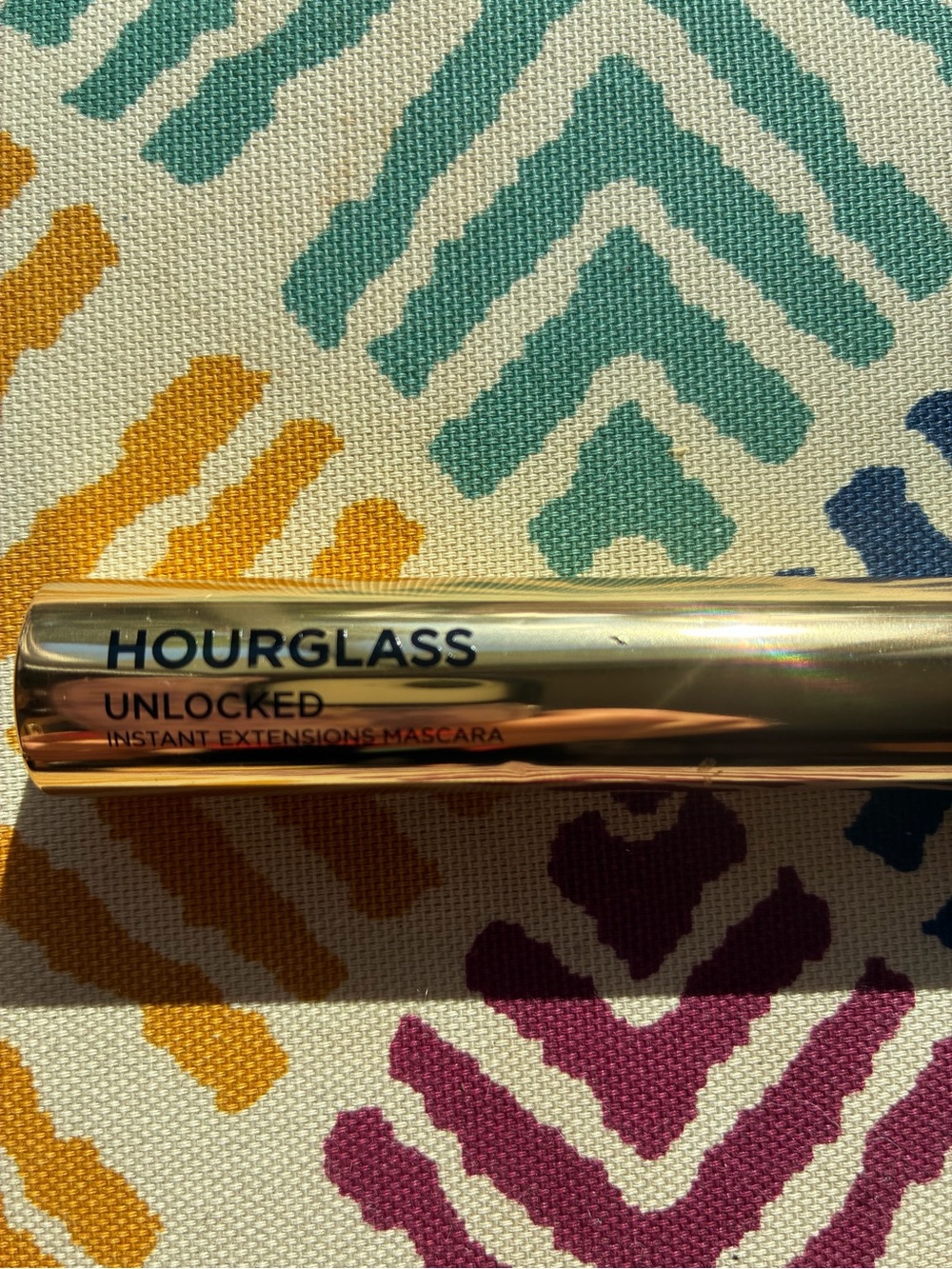 Hourglass Unlocked Instant Extensions Mascara – Ultra Black